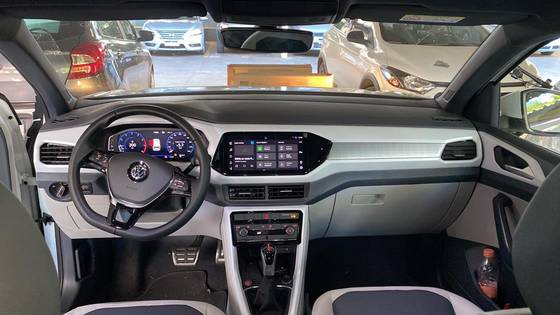 VOLKSWAGEN T-CROSS 1.4 250 TSI TOTAL FLEX HIGHLINE AUTOMÁTICO